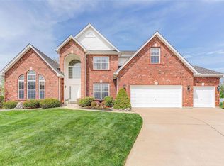 43 Huntcliff Ct, Lake Saint Louis, MO 63367