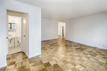 Rented by Warburg