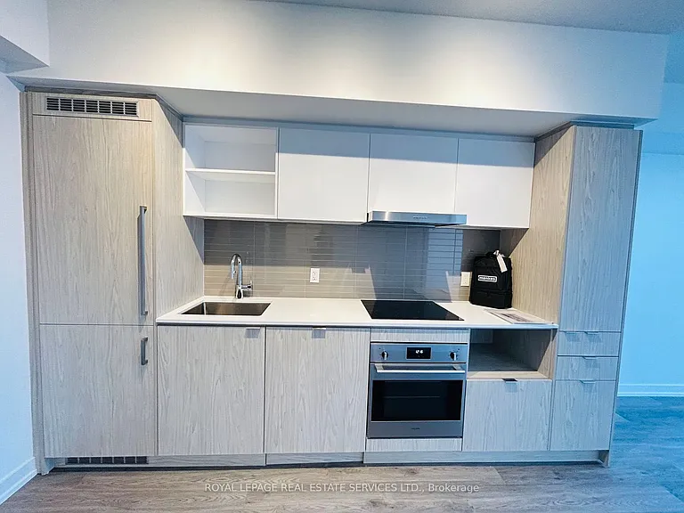 55 Cooper St #2907 — Photo 8