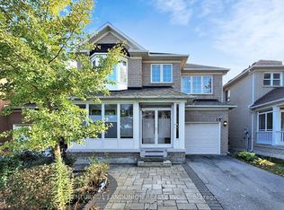 10 Majestic Dr, Markham, ON L6C2B2