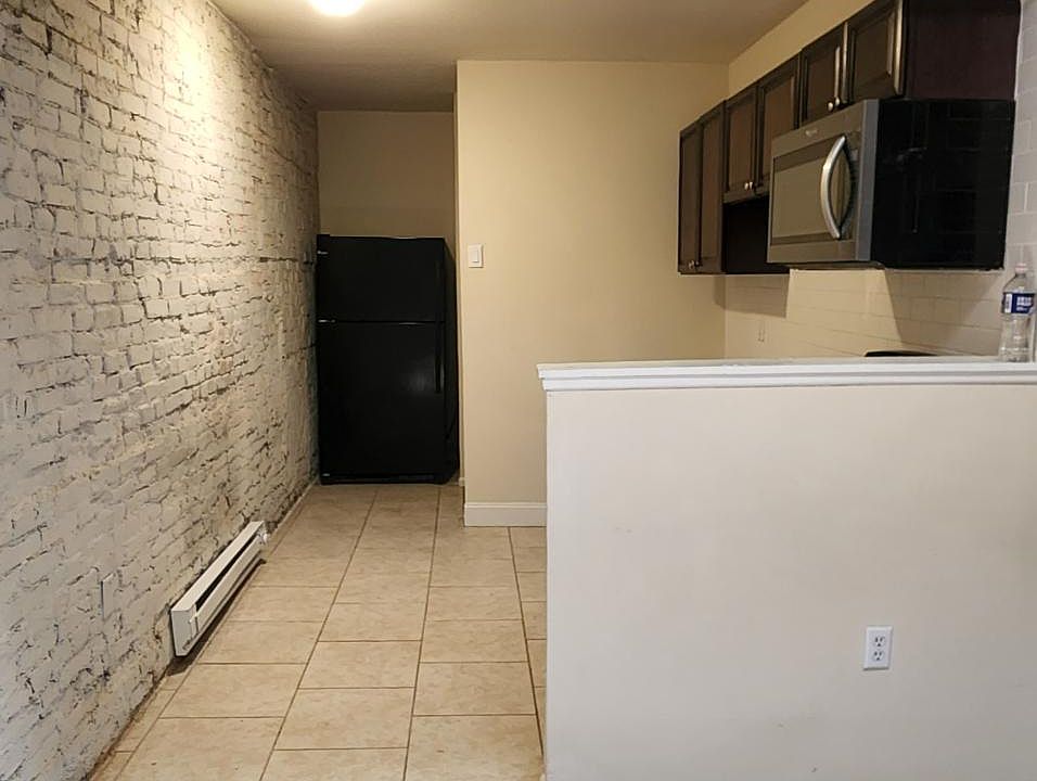 1st image of 323 N 56th St Floor 2