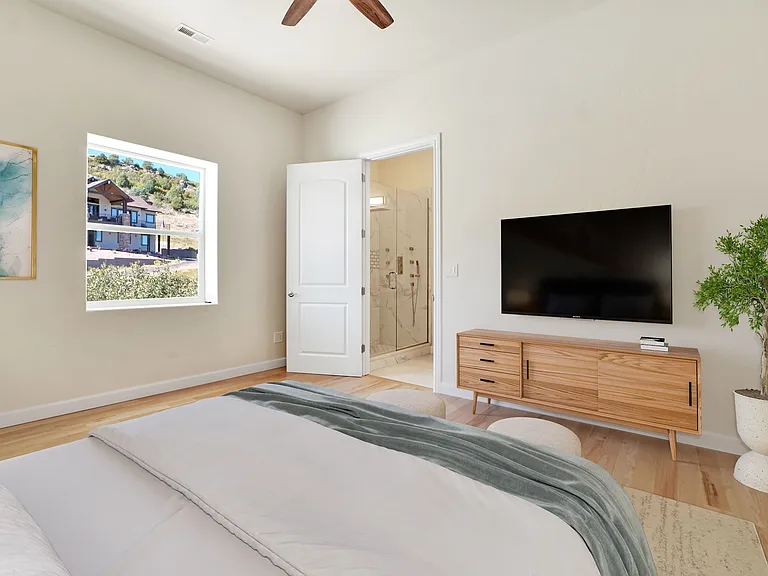 5580 Country Club Dr — Photo 20