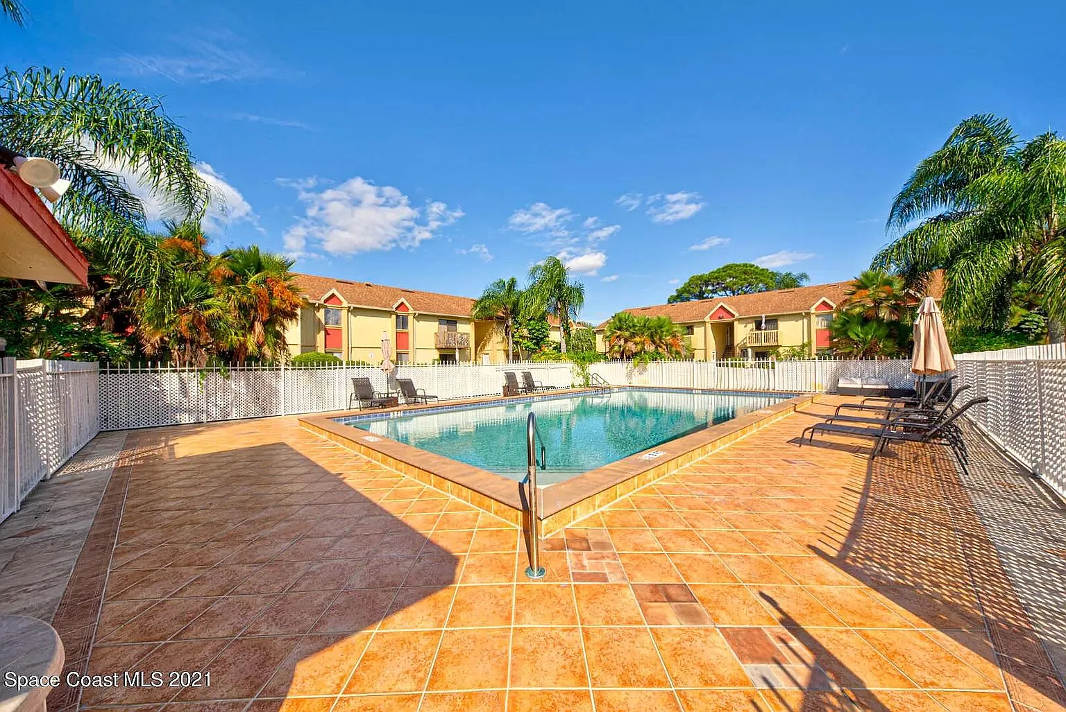 2190 Forest Knoll Dr NE — Photo 4