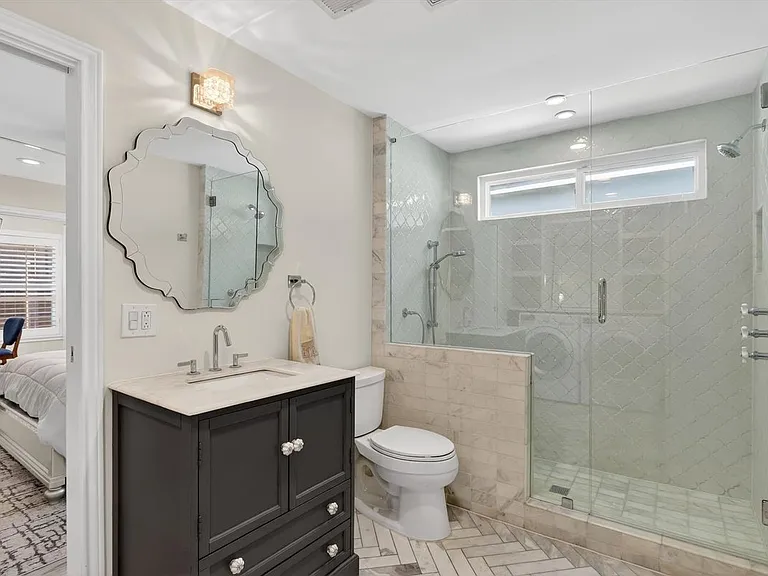 4315 Cabell Dr — Photo 27