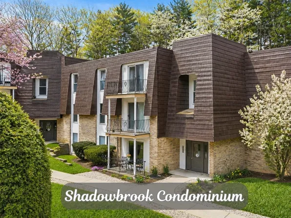 3 Shadowbrook Ln APT 3, Milford, MA 01757