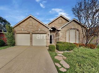 4521 Mustang Dr, Fort Worth, TX 76137