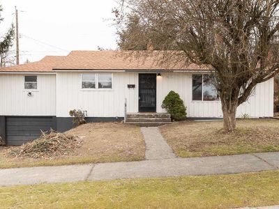 5910 N Douglas Dr, Spokane, WA, 99205