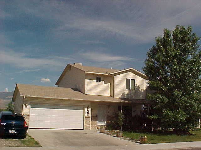 2nd image of 486 Forelle St