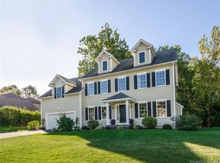 41 Bridle Path Dr, Southington, CT 06489