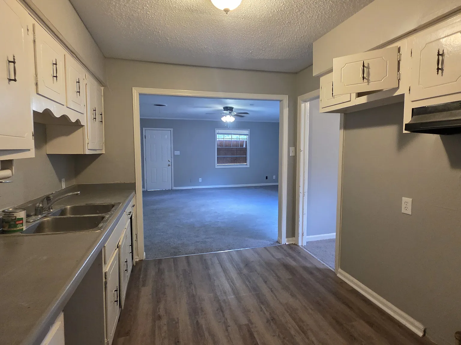 Coming Soon: Beautiful 3-Bedroom, 1-Bath Home — Photo 4