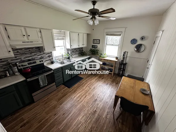 1049 7th St W Floor 2, Saint Paul, MN 55102