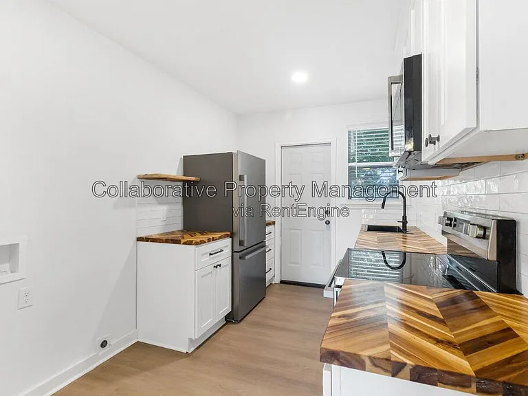 127 Hibiscus Ave — Photo 9