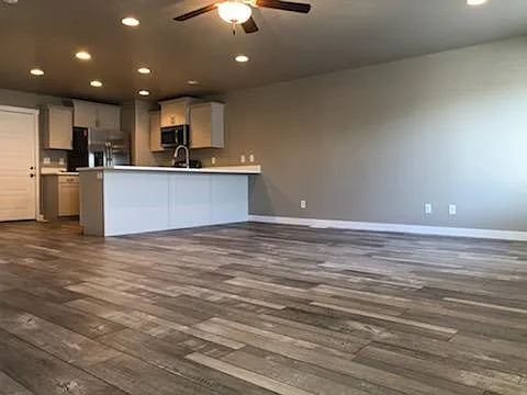 1391 W Bridal Veil Dr — Photo 3