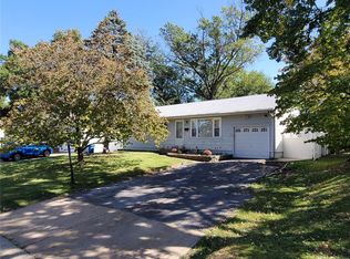 8214 Marvale Ln, Saint Louis, MO