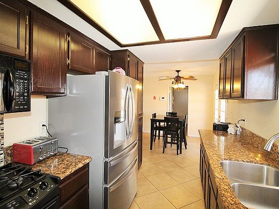 3rd image of 28132 Calico Dr