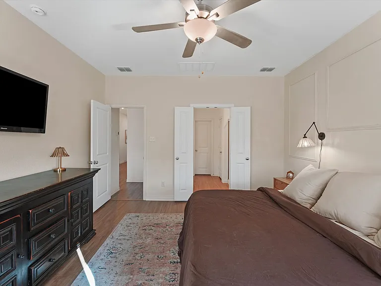 5028 Waterway Dr — Photo 24