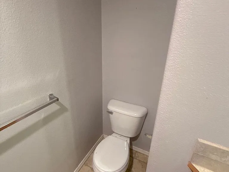 4105 Windy Ave NE — Photo 20