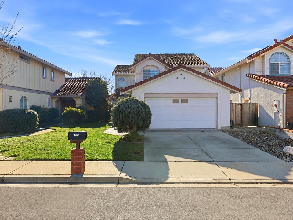 1st image of 979 Sandalridge Court