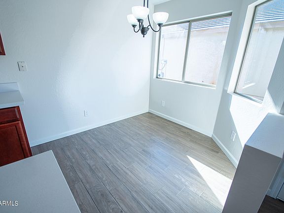 5th image of 23618 W TAMARISK Avenue
