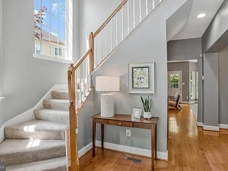 23435 Aster Way — Photo 3