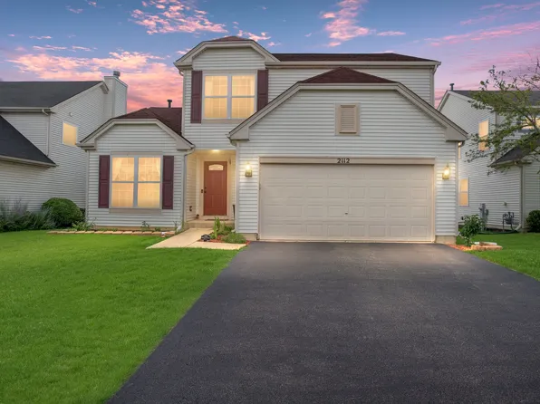 2112 W Wicklow Ln, Round Lake, IL 60073