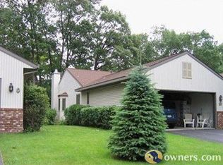1194 Creekview Dr, Muskegon, MI 49441
