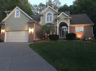 5602 Bentwood Ln, Commerce Township, MI