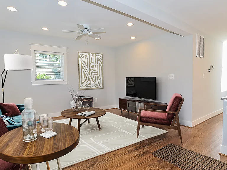 1919 N Dinwiddie St #1 — Photo 29