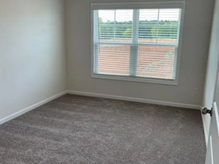 8139 Sheffield Dr — Photo 19