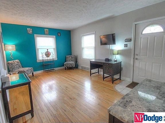 5th image of 1612 N Clarkson St
