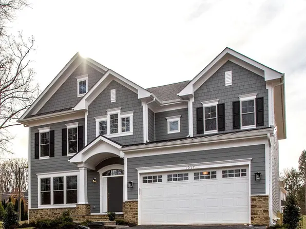 206 Apple Blossom Ct, Vienna, VA 22181