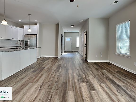 4th image of 2529 Oakdale Rd