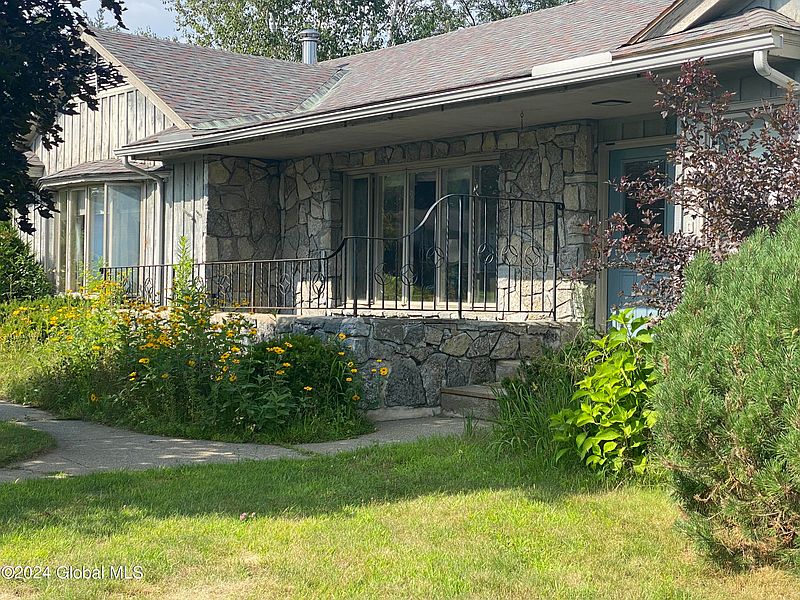 3rd image of 15 James Street