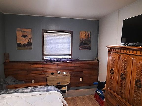 newly updated 4th bedroom