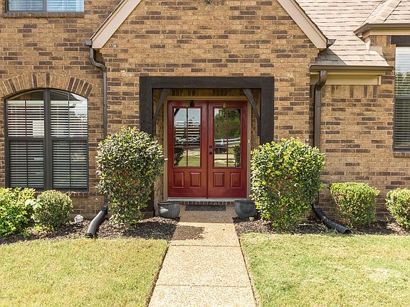 3rd image of 6725 Payne Ln