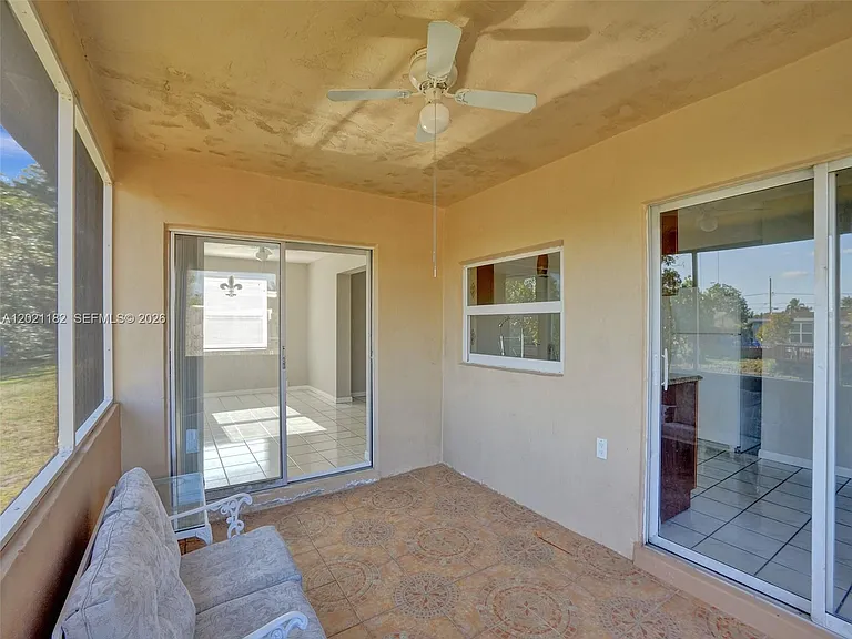8550 NW 27th Pl — Photo 30