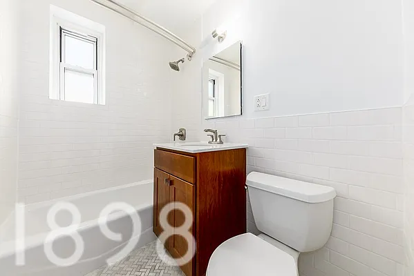 Rented by A&E Real Estate Management | media 4