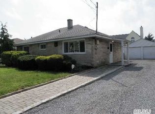 53 Highwater Ave, Massapequa, NY