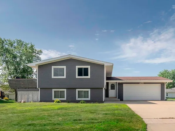 409 U Ln, Dike, IA 50624
