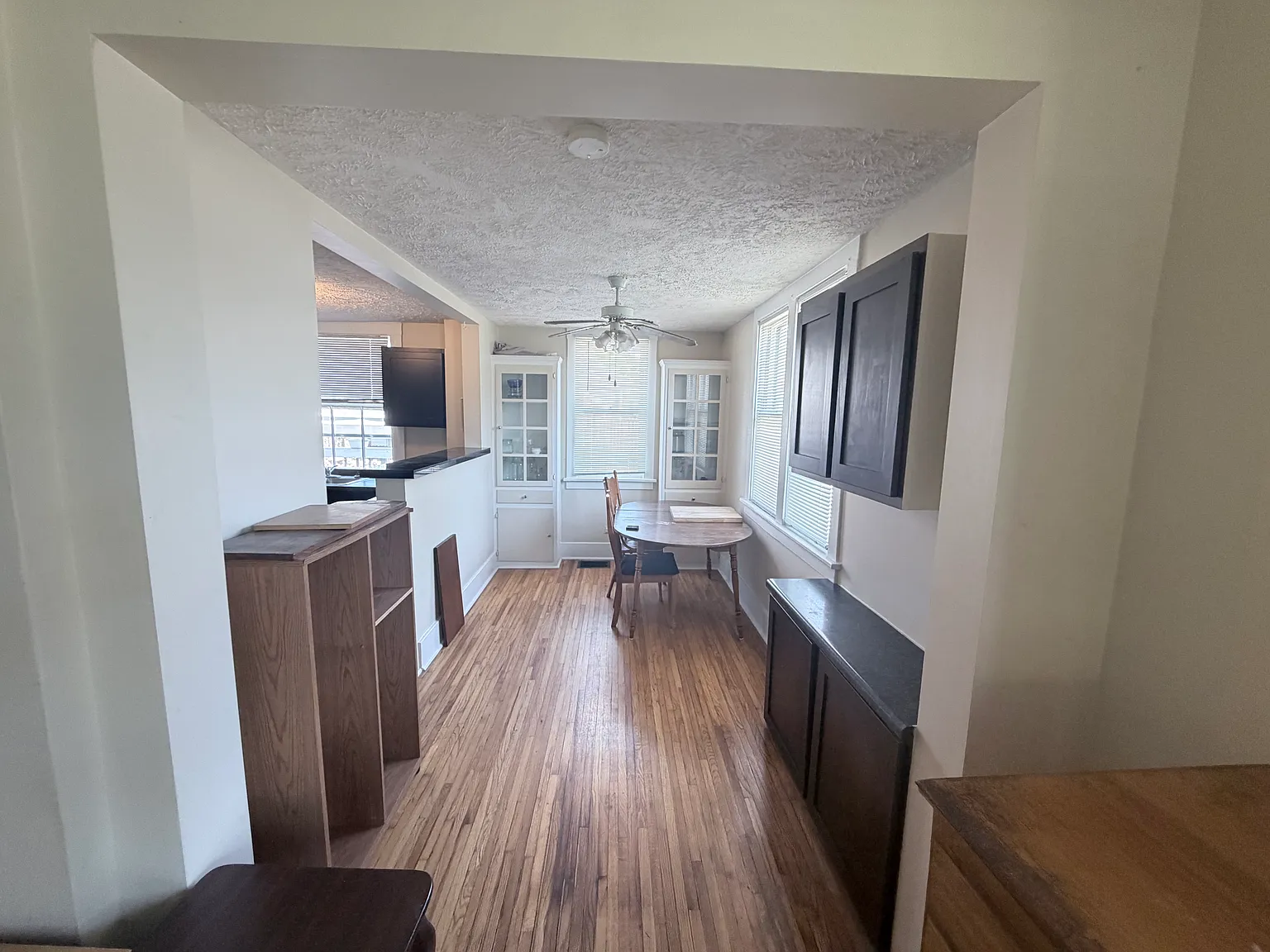 2440 Lynn St — Photo 2