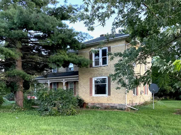 1917 W Blanchard Rd, Mount Pleasant, MI 48858