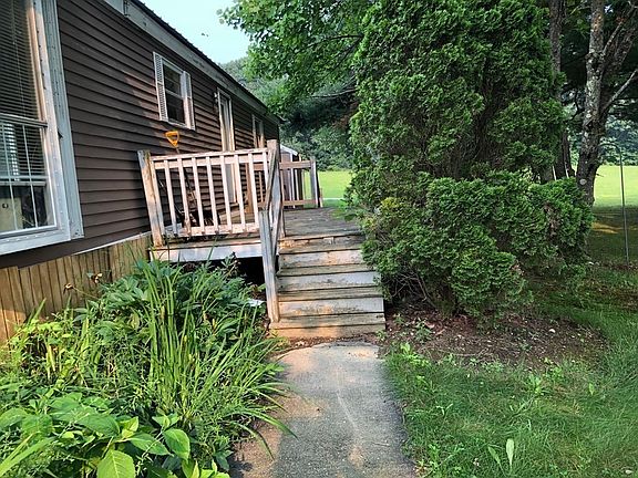 4th image of 144 Overlook Dr