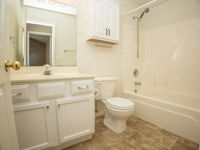3725 Oxford Rd — Photo 23