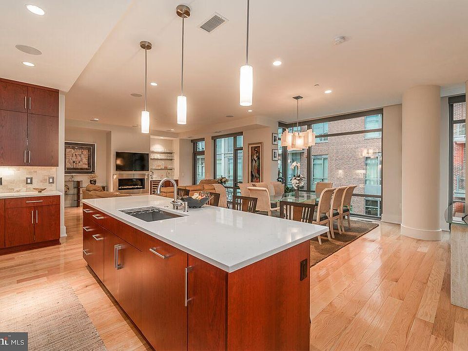 1st image of 601 N Fairfax St APT 304