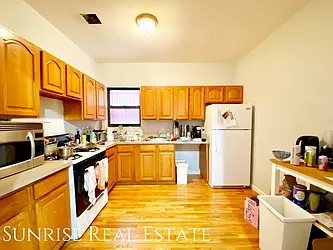 Rented by Sunrise Real Estate