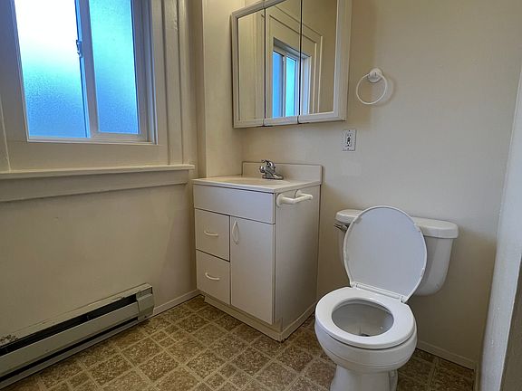 4th image of 5043 11th Ave NE APT D