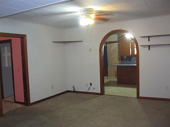 5th image of 4729 Lewis Dr
