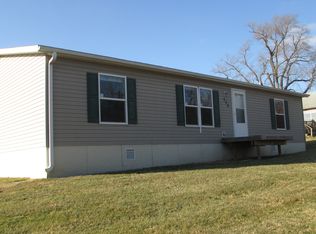 506 Division St, Lucas, IA 50151