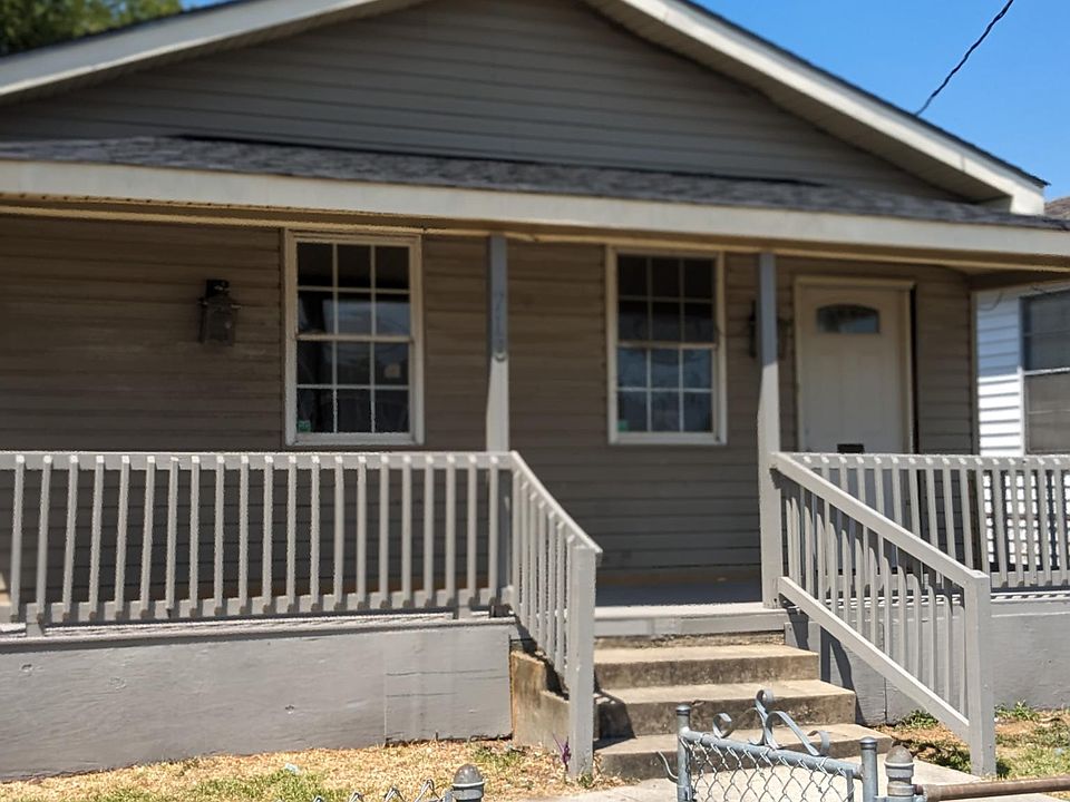 1st image of 713 Romain St