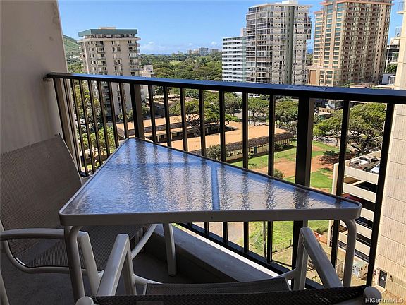 4th image of 229 Paoakalani Ave #1110